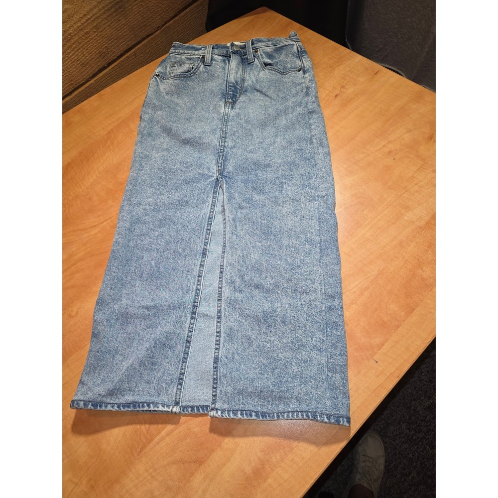Universal Thread Acid Wash Denim Maxi Skirt Light Blue Front Slit 
Size 00
